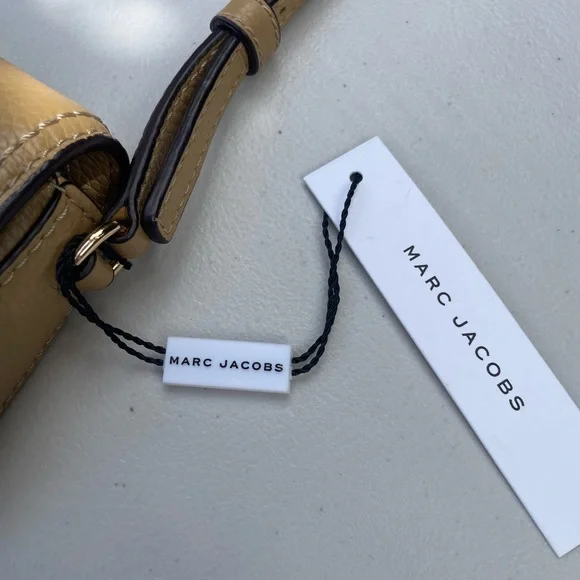 Marc Jacobs Tan Leather Crossbody Bag - Picture 8 of 10